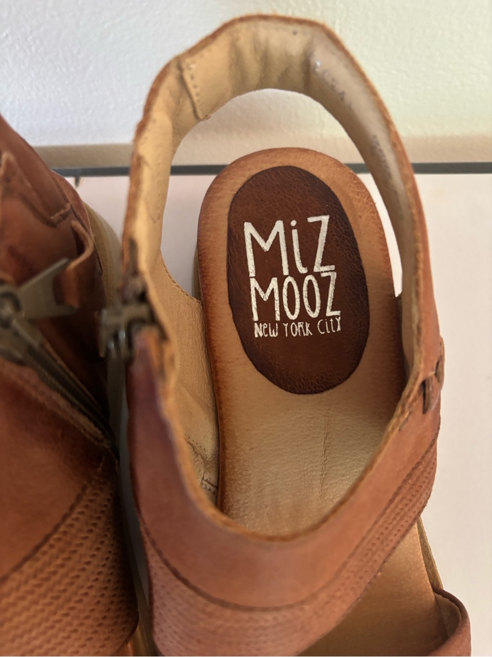 Miz Mooz NY city sandals - Picture 5 of 13